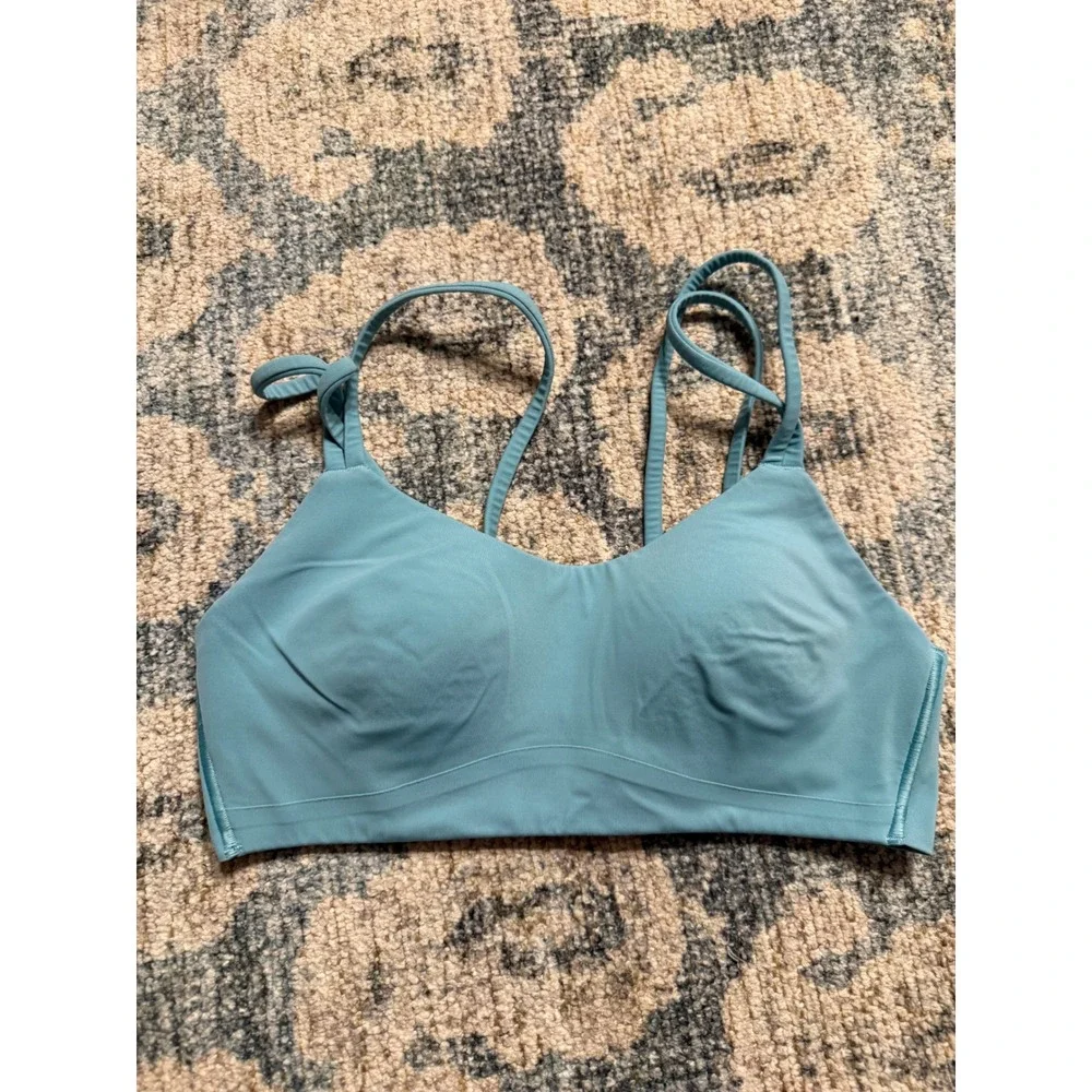 Lululemon Like a Cloud Bra Size 6 Excellent Condition